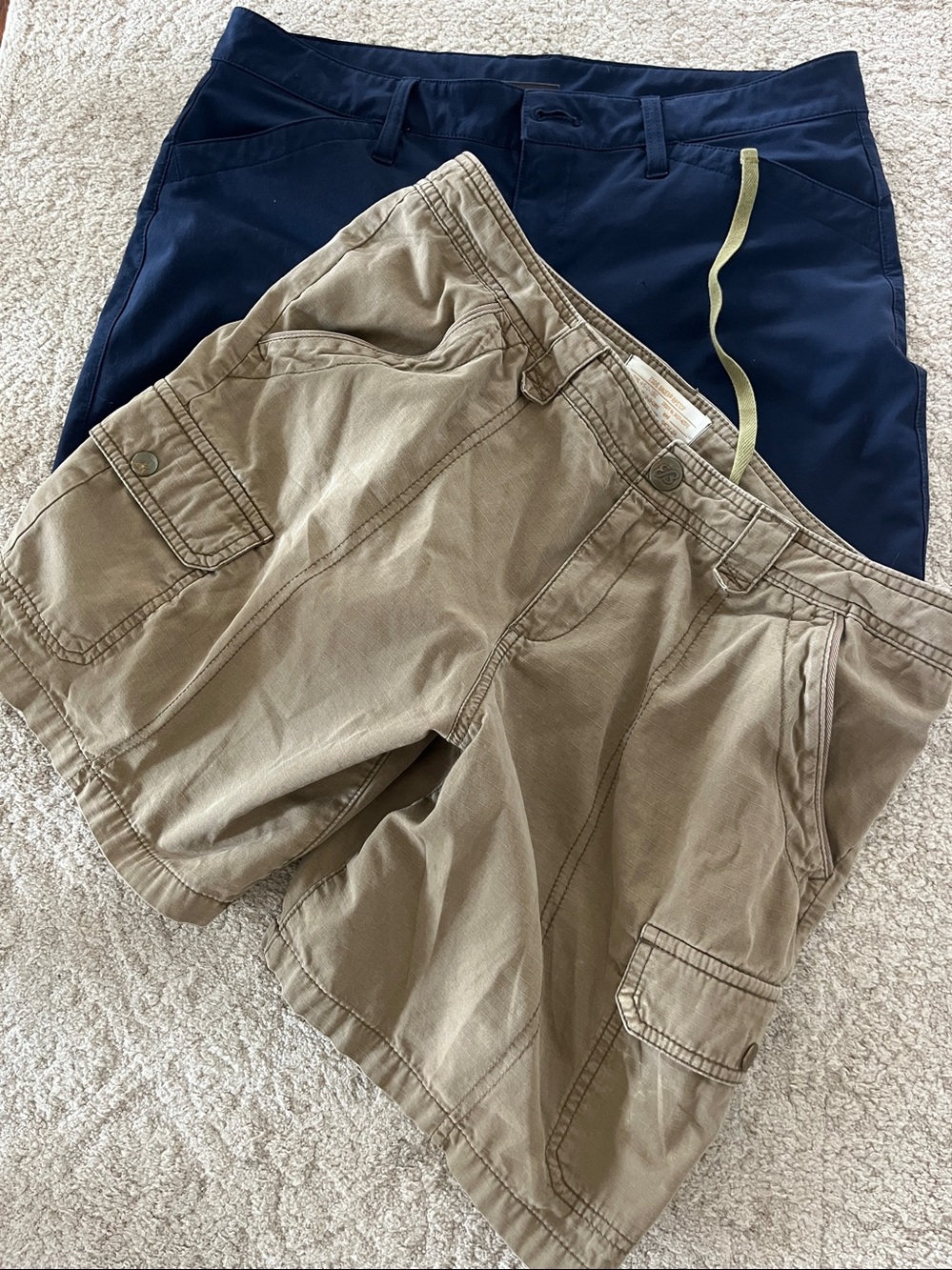 Eddie Bauer Navy and Khaki Cargo Shorts Duo - Picture 2 of 12